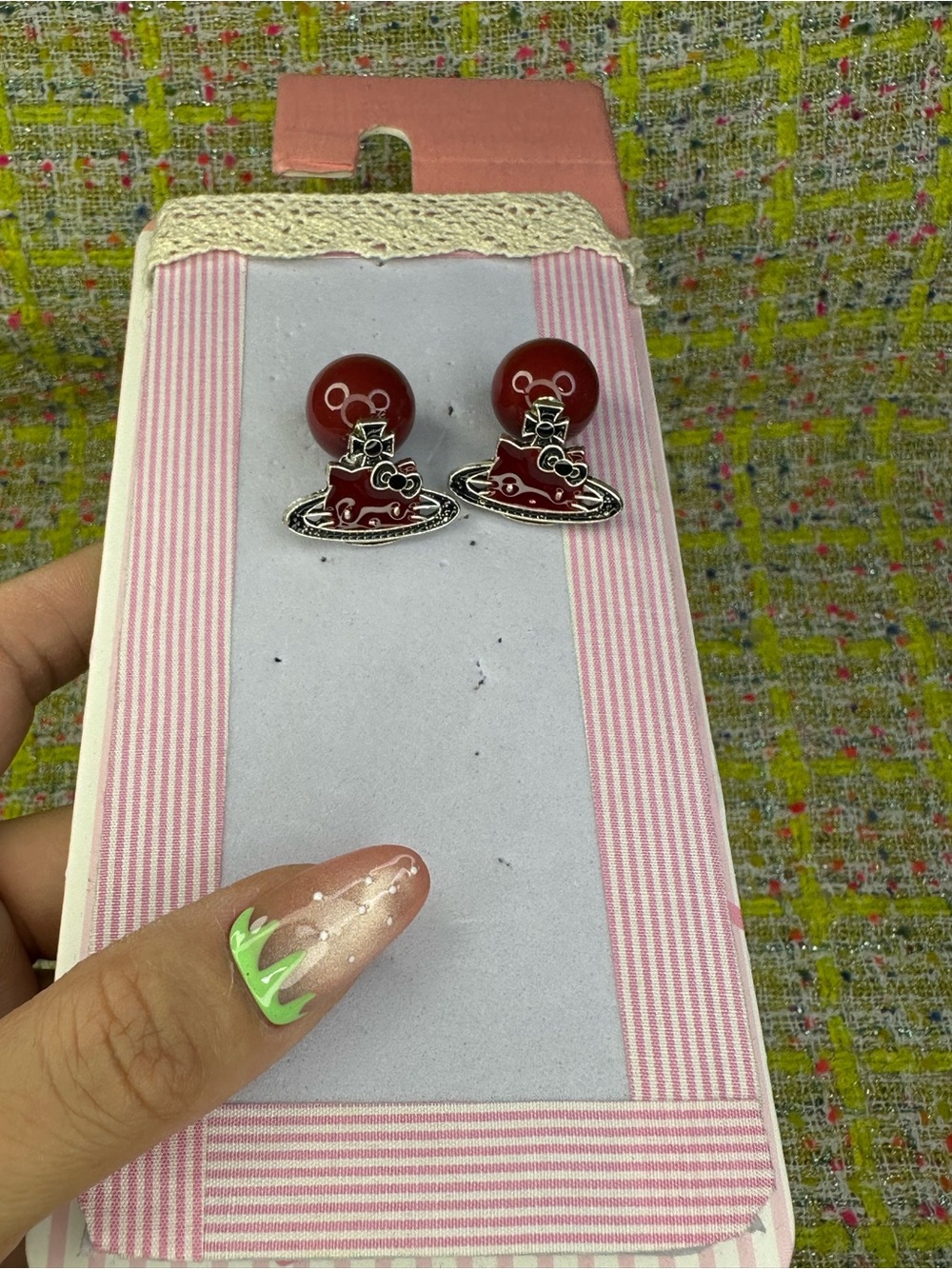 A great Red Cartoon Stud Earrings - Unbranded
